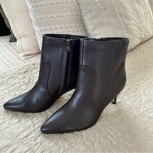 Dark Brown Ankle Boots Size 9 new!
